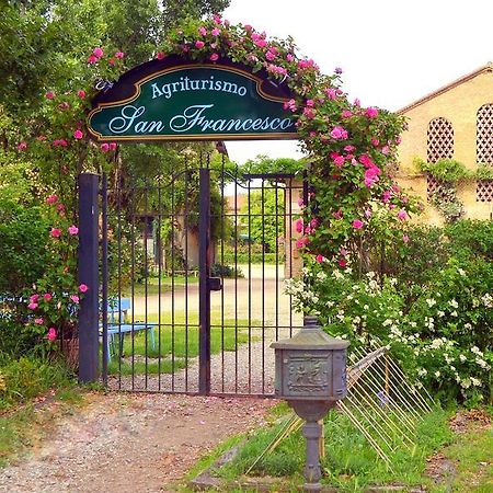 Agriturismo Borgo San Francesco Basiglio Zewnętrze zdjęcie